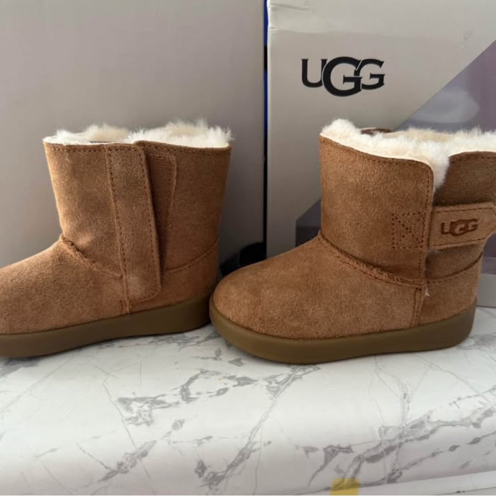 UGG Brown Suede Boots with Shearling Lining- Toddler 4/5